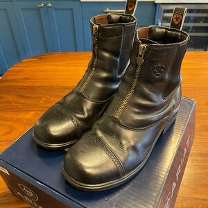 Ariat Women’s 9 Black Heritage ROUND TOE Zip Paddock Boots Riding Horse Barn